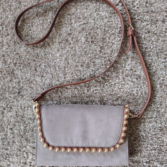 Big Buddha NWOT Elegant Gray‎ and Gold Pearl Accent Women's Crossbody Bag - Picture 1 of 5
